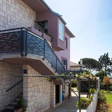 Perka Nr 1 In Der Nähe Von Und Apartment